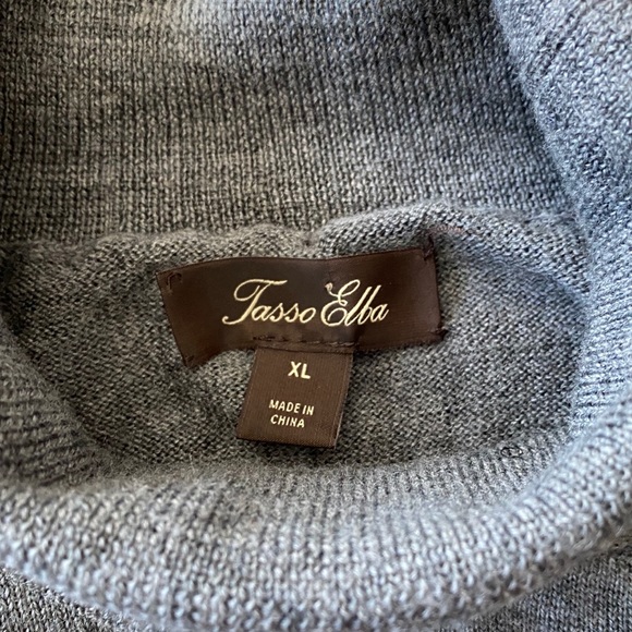 Oversized Turtleneck Sweater - Picture 6 of 7